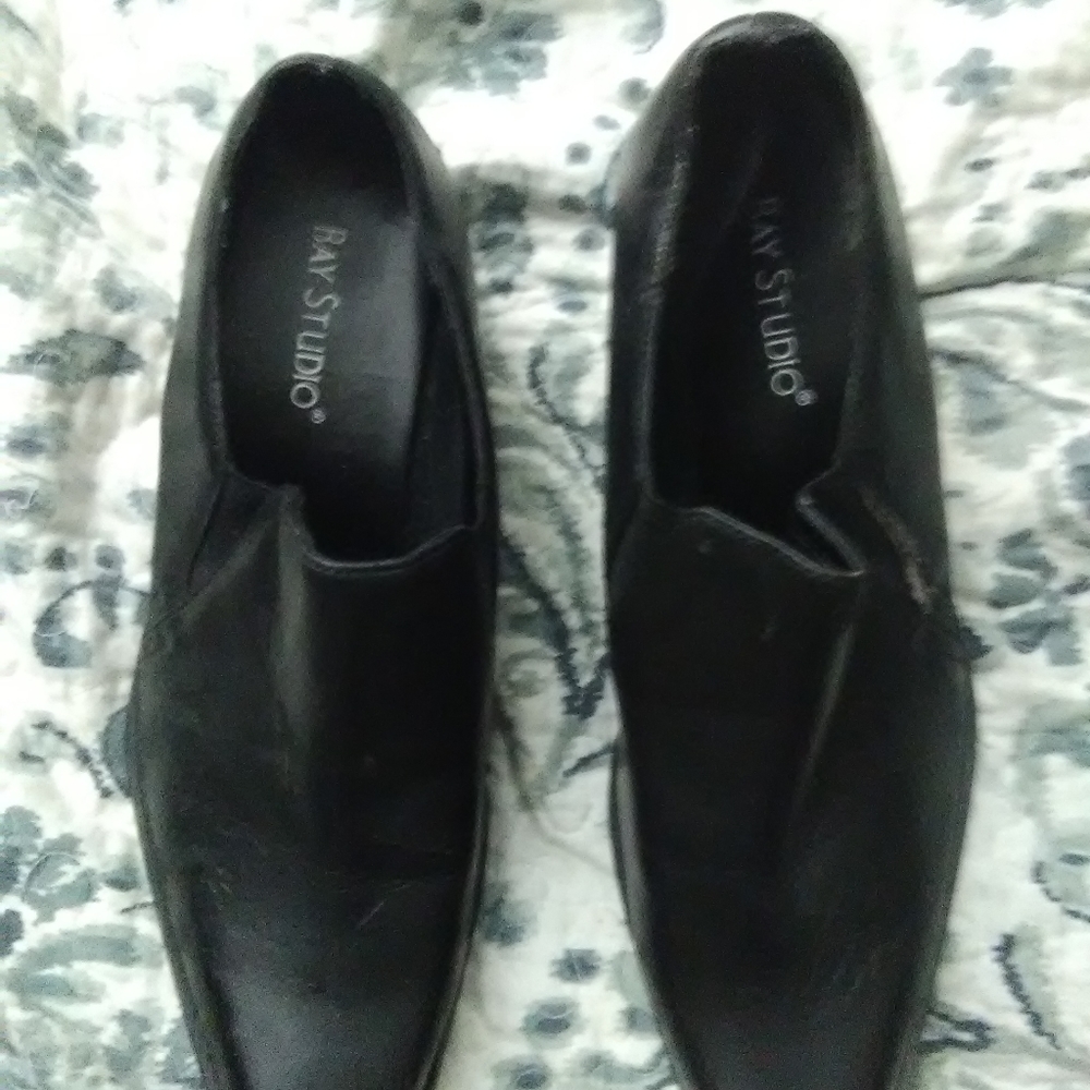 Shoes - Picture 2 of 2